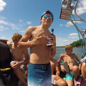 Meet your Posher, Jaymin